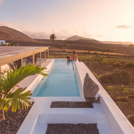 Marisa Resort 3*
