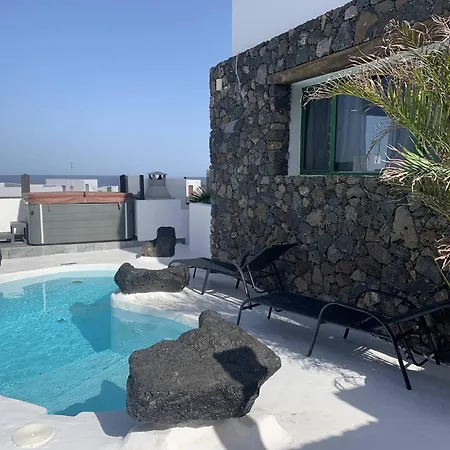 Resort Finca Marisa Tinajo